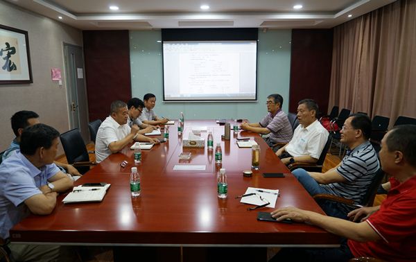 区政协主席张昭森到星空官方开户集团调研